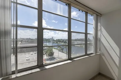 2025 NE 164th Street North Miami Beach FL 33162