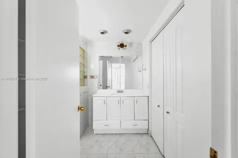2025 NE 164th Street North Miami Beach FL 33162