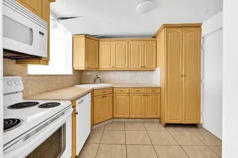 2025 NE 164th Street North Miami Beach FL 33162