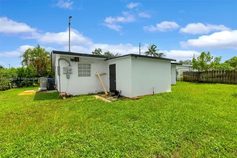 3431 NE 15th Avenue Pompano Beach FL 33064