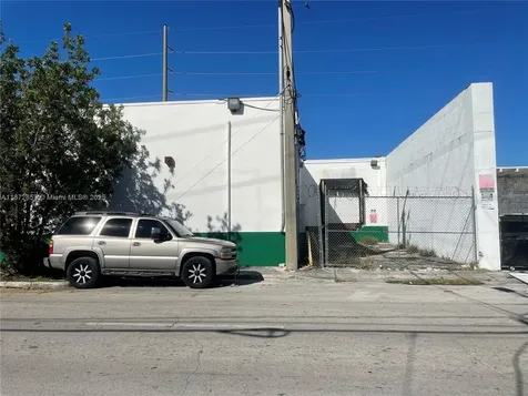1395 NW 22nd Street Miami FL 33142