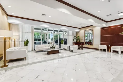 16699 Collins Ave+one Self Parking Sunny Isles Beach FL 33160