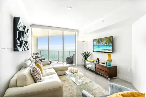 16699 Collins Ave+one Self Parking Sunny Isles Beach FL 33160