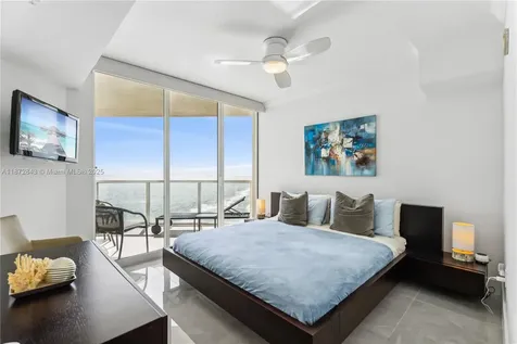 16699 Collins Ave+one Self Parking Sunny Isles Beach FL 33160
