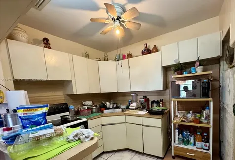 2751 NW 24th Avenue Miami FL 33142