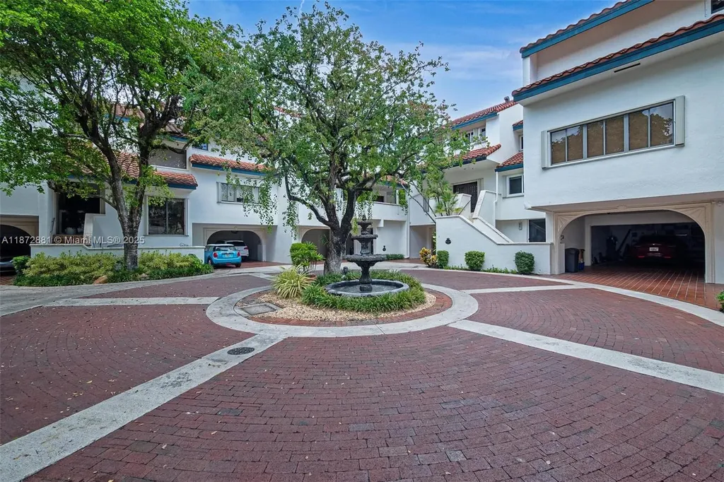 2000 S Bayshore Drive Miami FL 33133