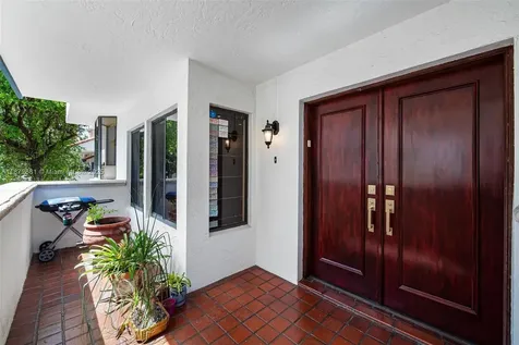 2000 S Bayshore Drive Miami FL 33133