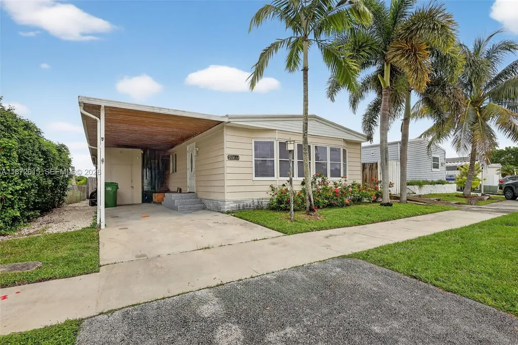 21831 S Heritage Circle Pembroke Pines FL 33029