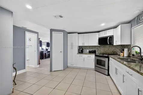 21831 S Heritage Circle Pembroke Pines FL 33029