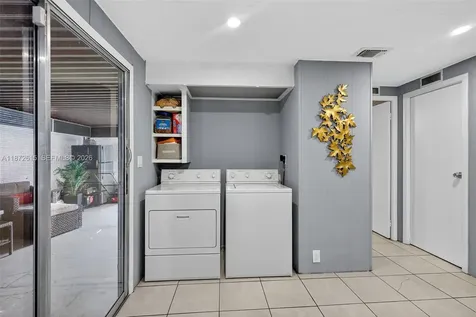 21831 S Heritage Circle Pembroke Pines FL 33029
