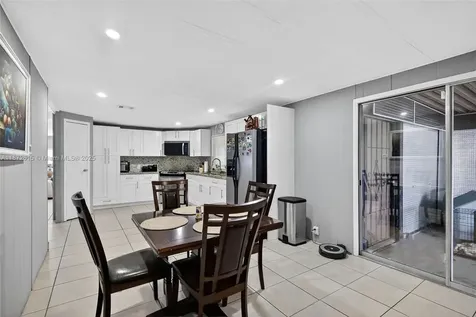21831 S Heritage Circle Pembroke Pines FL 33029