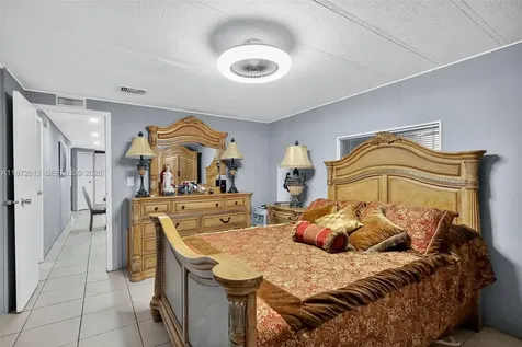 21831 S Heritage Circle Pembroke Pines FL 33029