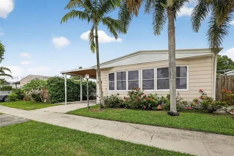 21831 S Heritage Circle Pembroke Pines FL 33029