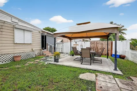 21831 S Heritage Circle Pembroke Pines FL 33029