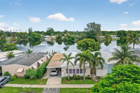 21831 S Heritage Circle Pembroke Pines FL 33029