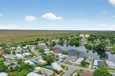 21831 S Heritage Circle Pembroke Pines FL 33029