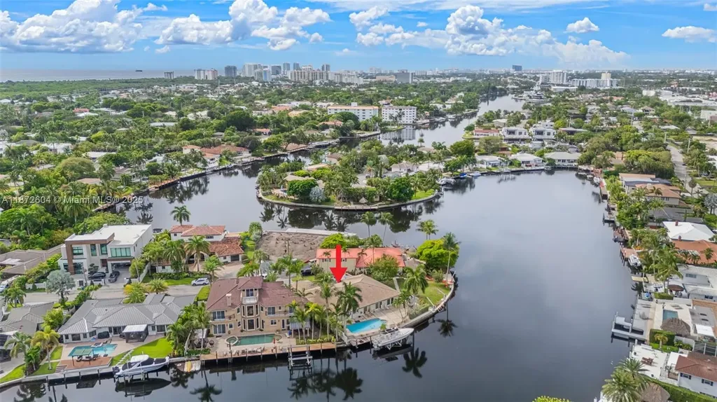 2401 Fryer Point Fort Lauderdale FL 33305