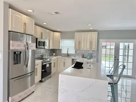 7480 NW 14th Street Plantation FL 33313