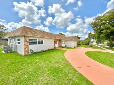 7480 NW 14th Street Plantation FL 33313