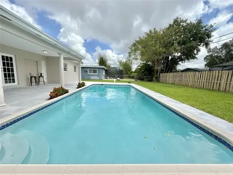 7480 NW 14th Street Plantation FL 33313