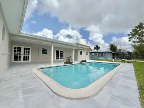 7480 NW 14th Street Plantation FL 33313