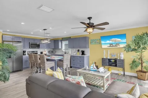 94825 Overseas Highway #281 Key Largo FL 33037