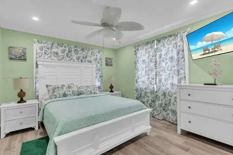 94825 Overseas Highway #281 Key Largo FL 33037