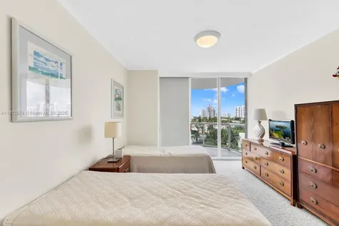 18671 Collins Avenue Sunny Isles Beach FL 33160