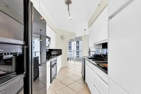 18671 Collins Avenue Sunny Isles Beach FL 33160