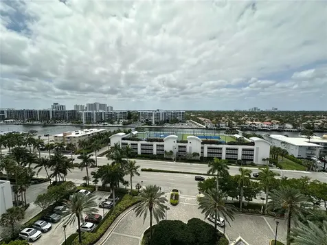 2501 S Ocean Drive Hollywood FL 33019