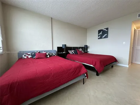 2501 S Ocean Drive Hollywood FL 33019
