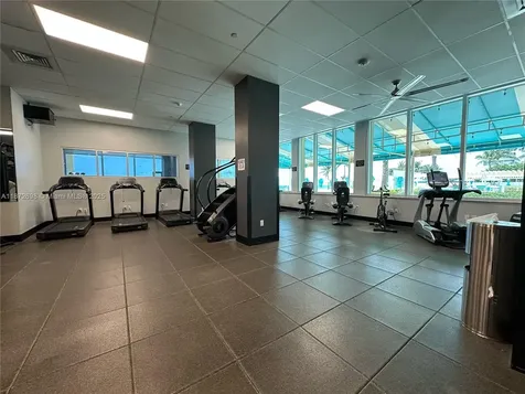 2501 S Ocean Drive Hollywood FL 33019