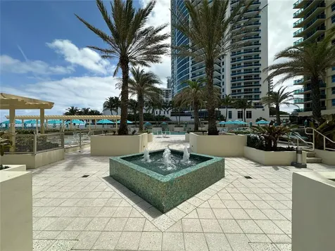 2501 S Ocean Drive Hollywood FL 33019