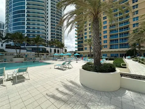 2501 S Ocean Drive Hollywood FL 33019
