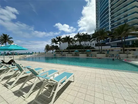 2501 S Ocean Drive Hollywood FL 33019