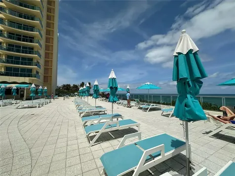 2501 S Ocean Drive Hollywood FL 33019