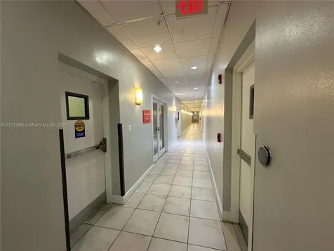 2501 S Ocean Drive Hollywood FL 33019