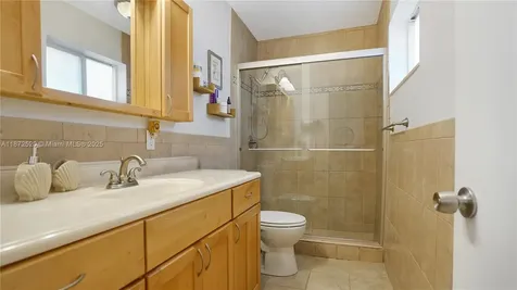 1960 SW 28th Way Fort Lauderdale FL 33312