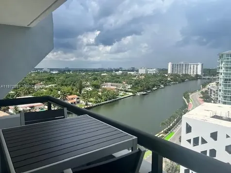 3200 Collins Avenue Miami Beach FL 33140