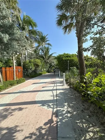 3200 Collins Avenue Miami Beach FL 33140