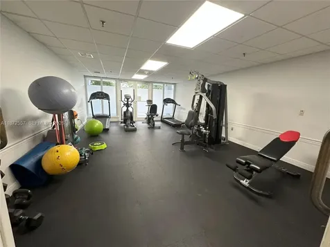3200 Collins Avenue Miami Beach FL 33140