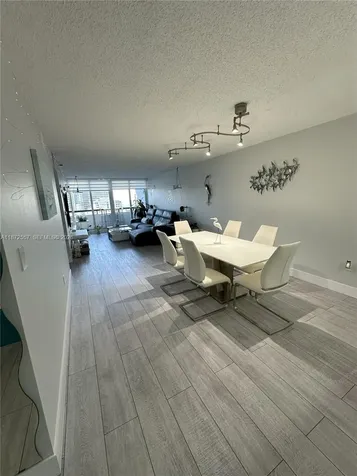 3200 Collins Avenue Miami Beach FL 33140