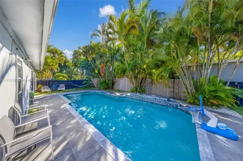 11420 NE 4th Avenue Miami FL 33161