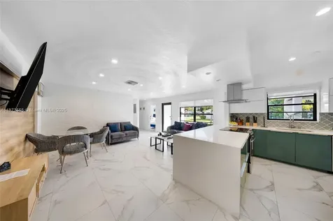 11420 NE 4th Avenue Miami FL 33161