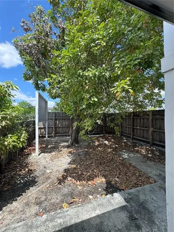 590 E 49th Street Hialeah FL 33013