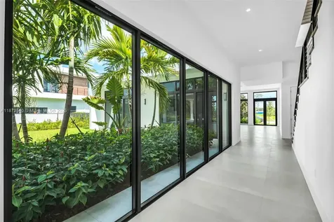 16740 N Botaniko Drive N Weston FL 33326