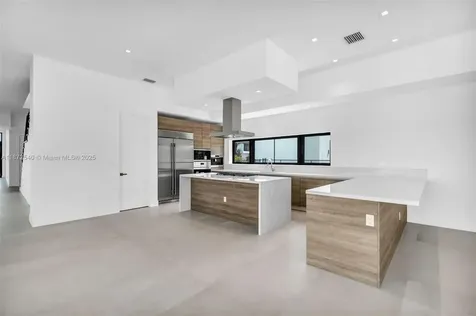 16740 N Botaniko Drive N Weston FL 33326