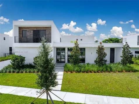 16740 N Botaniko Drive N Weston FL 33326