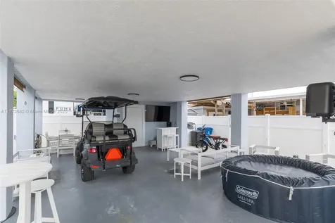 325 Calusa Street Key Largo FL 33037