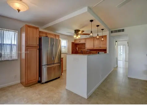 21 Saxony A Delray Beach FL 33446